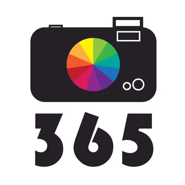 logo_design_karla diaz cano_365.jpg