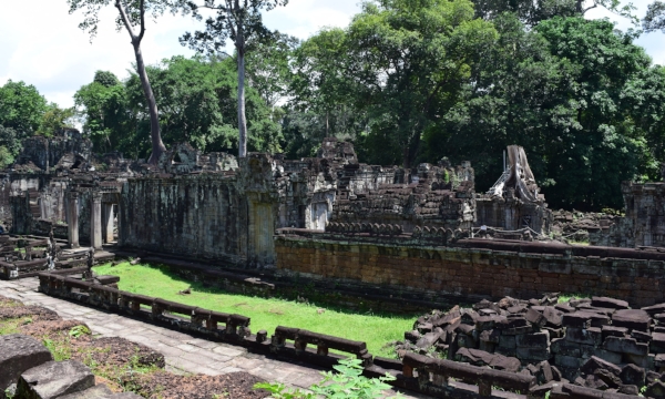 Looking Over Preah Khan