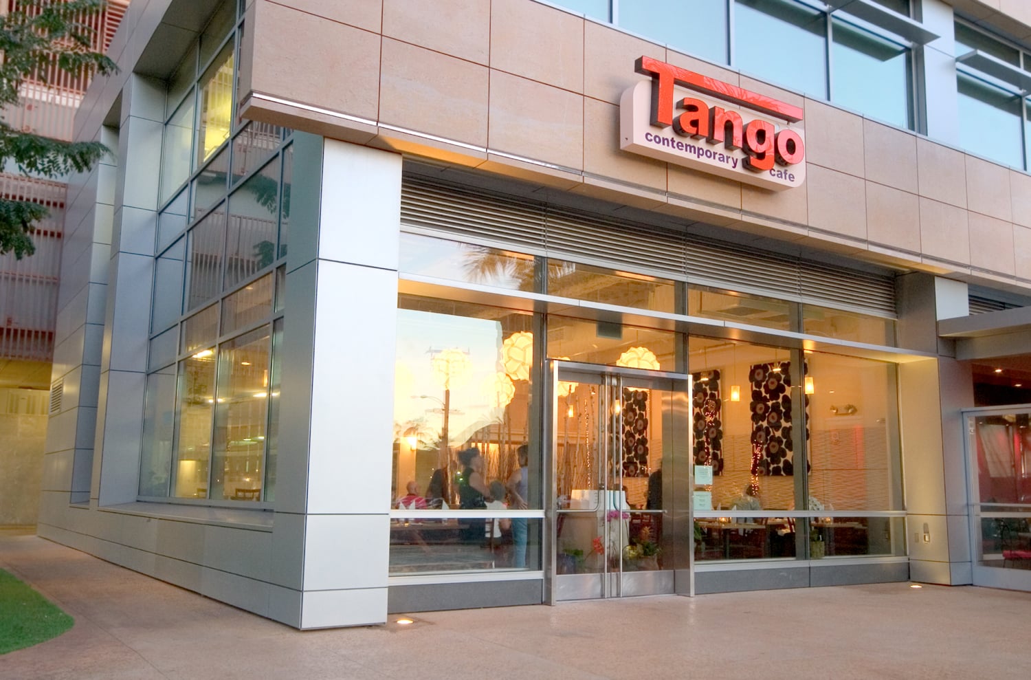 Tango Restaurant-19.jpg