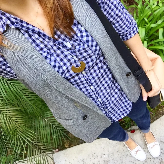  Didn't know what to wear this day, just threw things on. I think it turned out ok.&nbsp; Shouldn't have worn those shoes though - was limping all day (see above image&nbsp;caption.) 