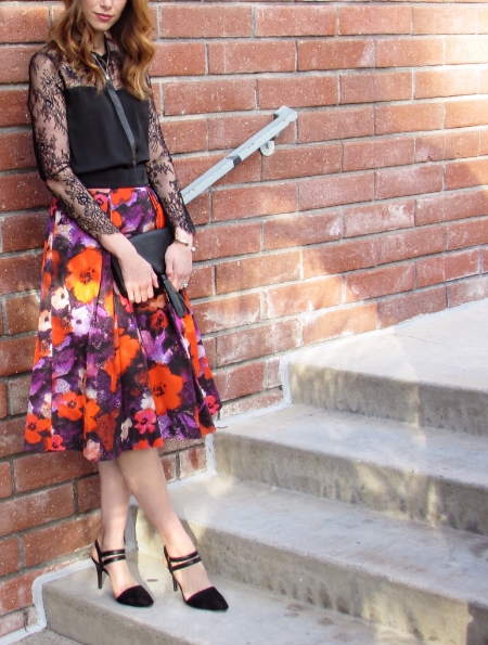 Bloggers Give Back with Dress for Success