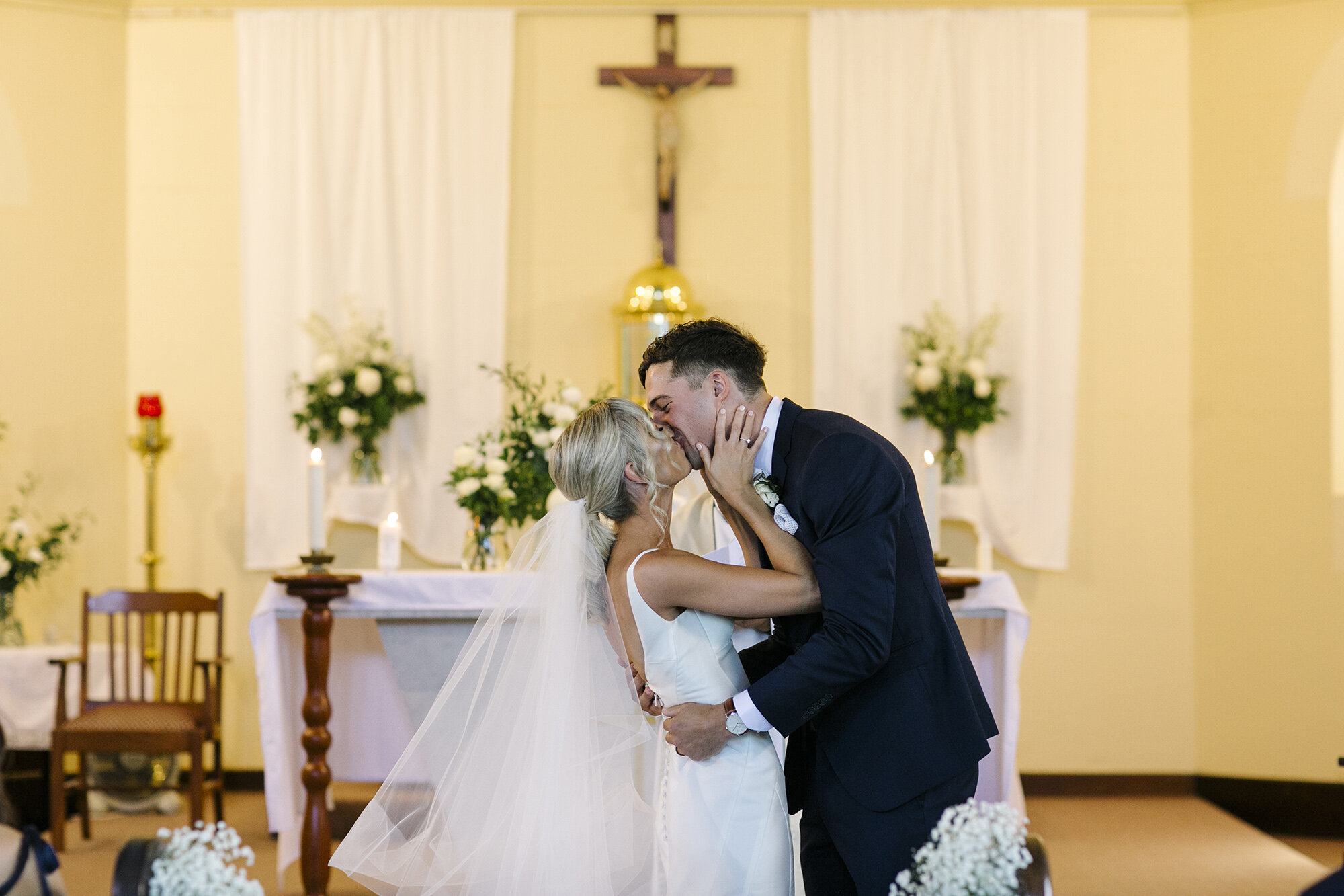 Wedding Kiss Busselton