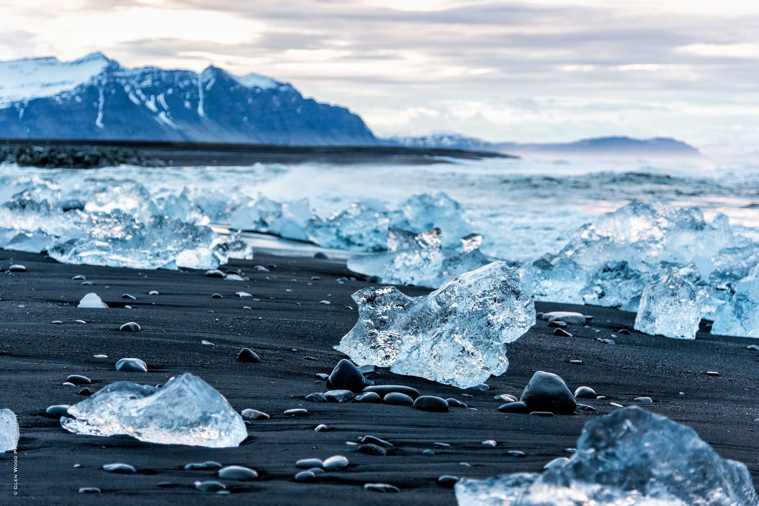 Icey Beach - Jokulsarlon glacier lagoon