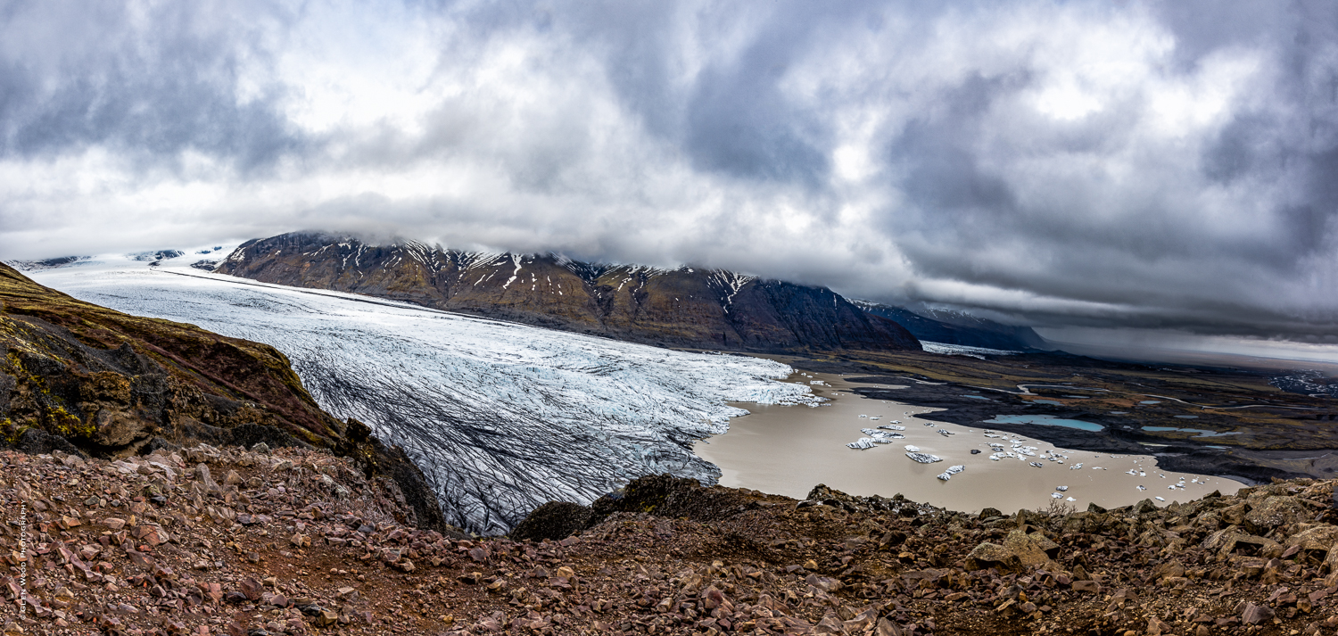 Svinafellsjokull glacier in Skaftafell National Park