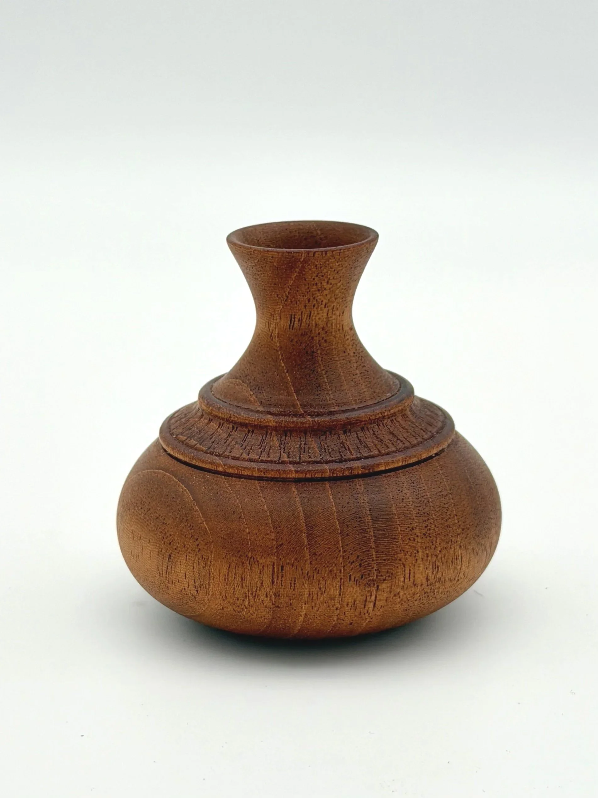 Rebekah+Gunn+flask+form+vessel.jpg