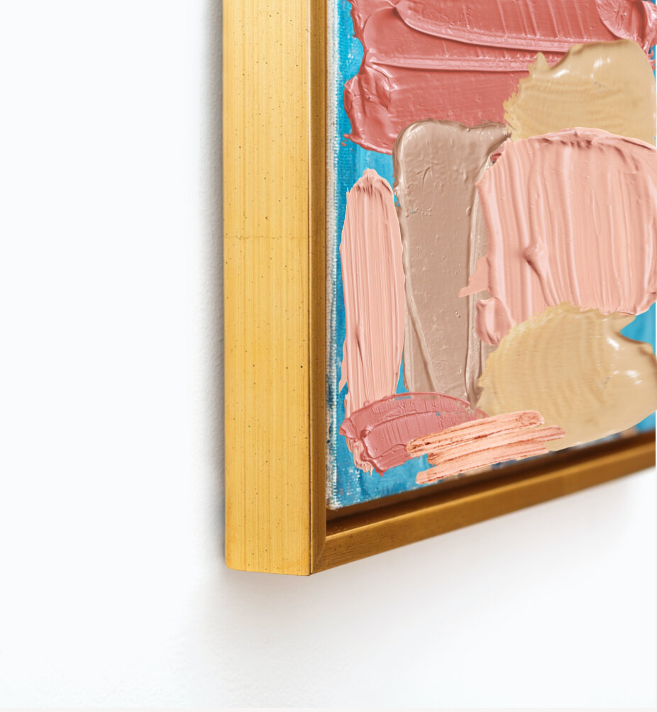 Gold floating frame for Order 00689