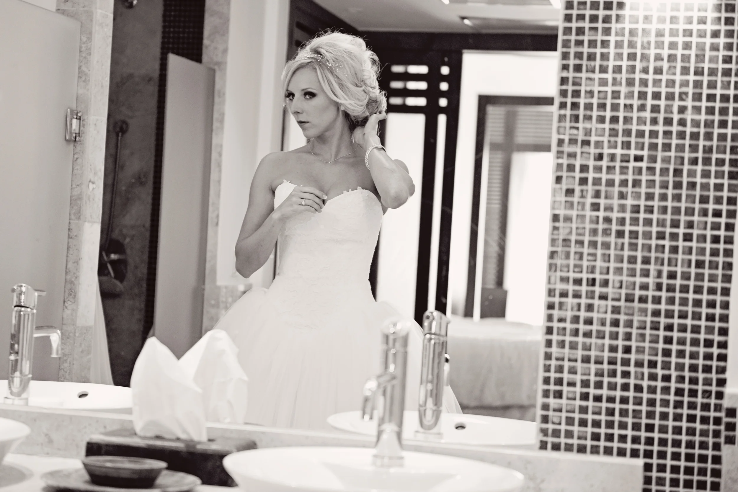 GettingReady112BW.jpg