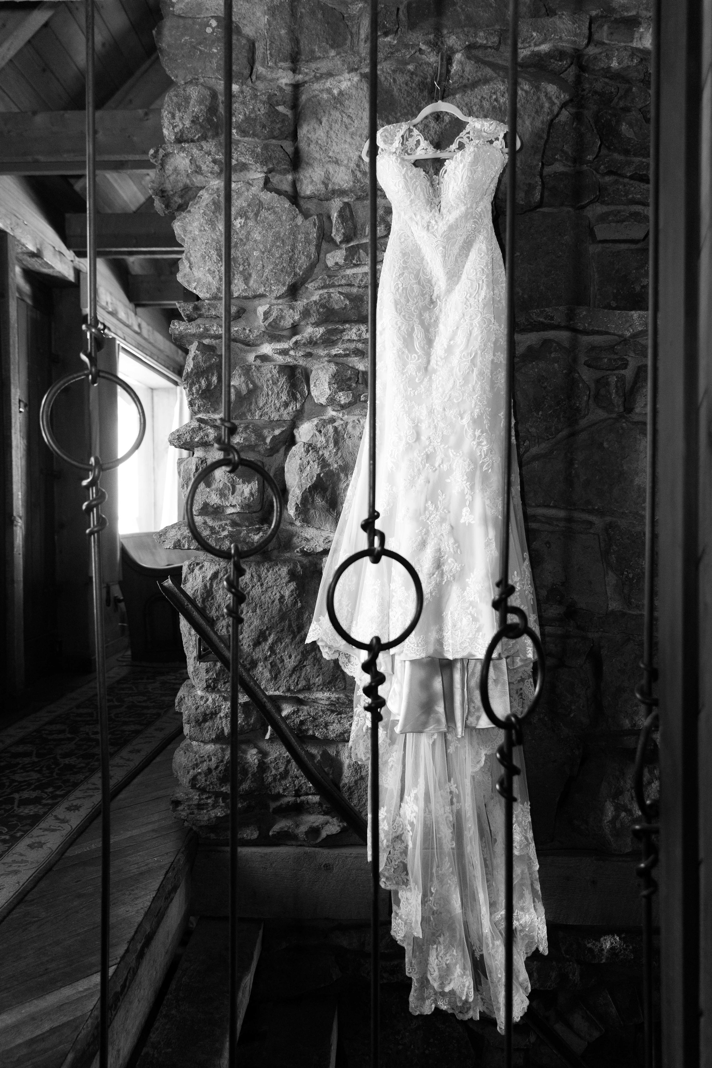 Telluride Elopement Photographer - Wedding Dress
