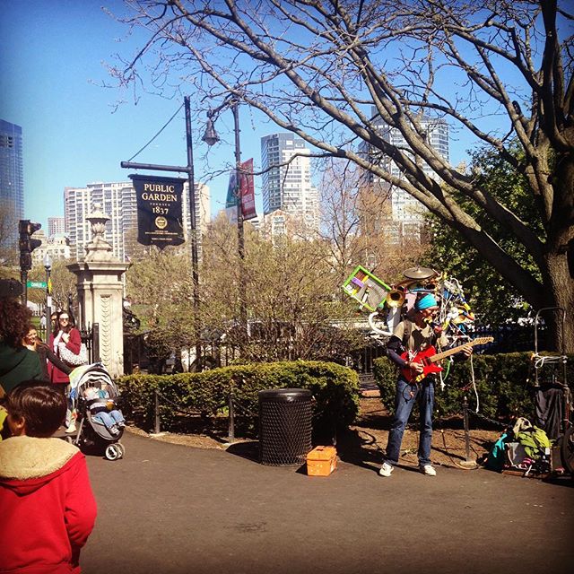 😎 #streetmusic #bostoncommon