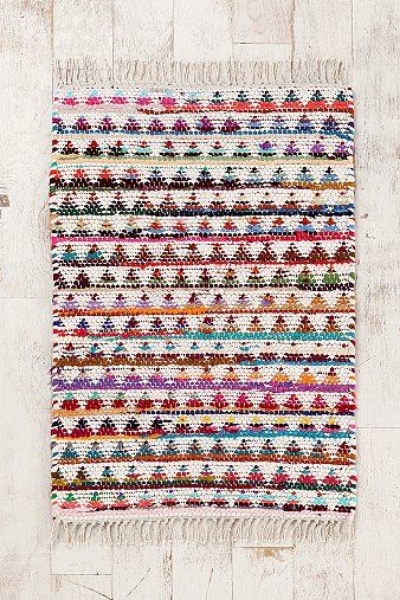 Looks like a great yoga mat... via Leah's Home Pinterest Board