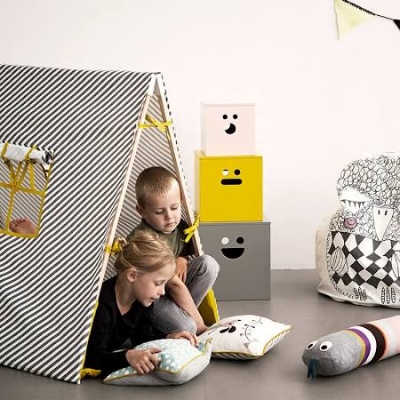 (5) Play and Put Away - foldable, and has curtains on the windows. Too cute! Via 2Modern