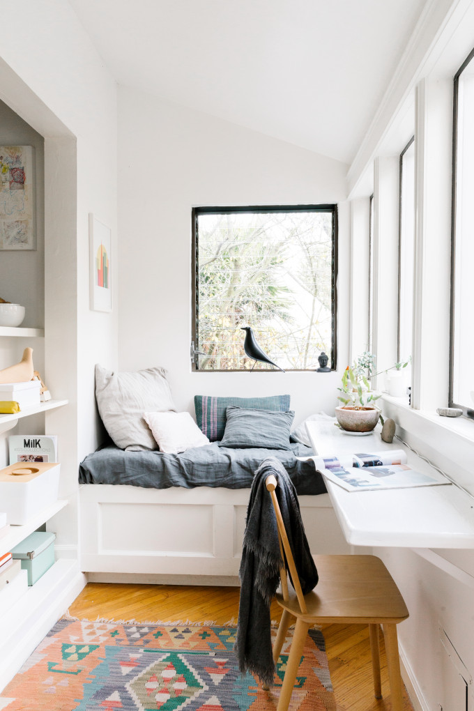 San Francisco home of Birgit Sfvat via A Cup of Joe. Sunroom turned office turned breakfast nook turned guest room. 