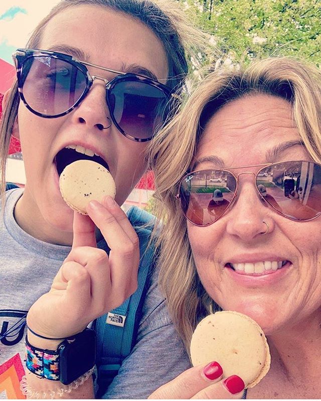 Have you tried our fall flavor macarons? Come visit Chelles inside the Market Building on Harwood this weekend! Tag us having fun with your macs for a chance to get featured😊 thanks @beckyjo24