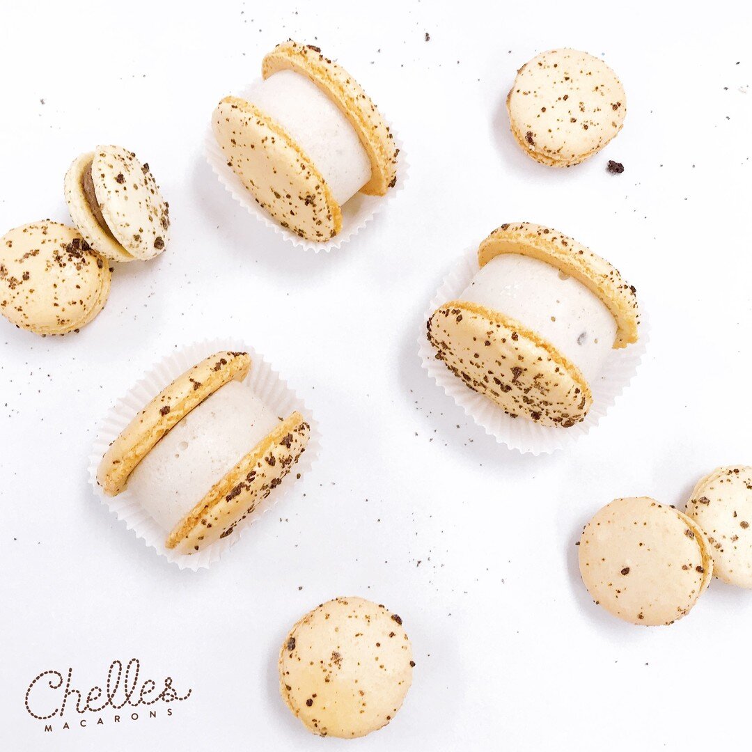 Happiness is ice cream macs, especially on National Ice Cream Day! ##nationalicecreamday #chellesyeah #macarons