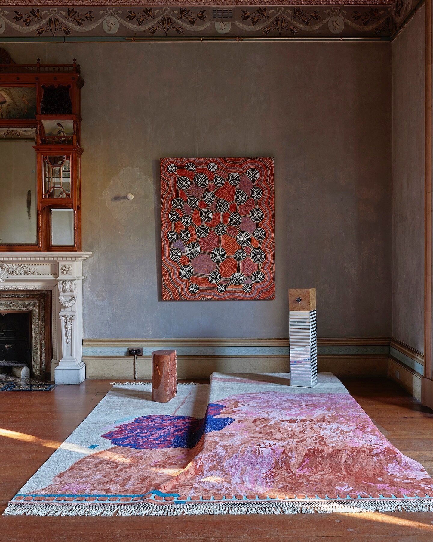 #oldnew &lsquo;Futures Collective&rsquo; exhibition at Villa Alba Museum in Kew @villa_alba_museum /// Rug by Tappeti x YSG /sculptures by OKO OLO / artwork by Charlie Tjapangati

Launched in 2022, Futures Collective pays homage to the exceptional cr