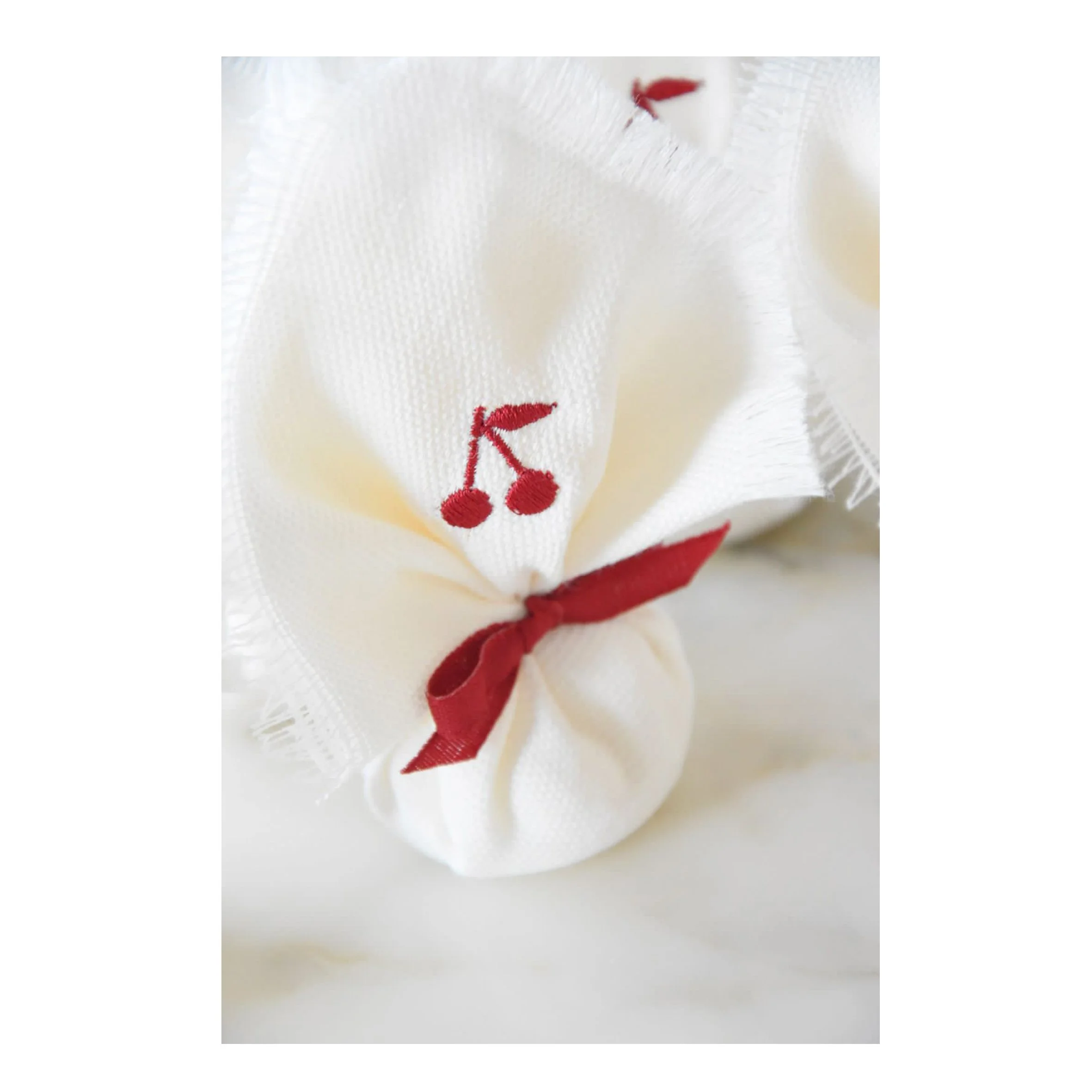 kerkje kersen doopsuiker borduring geborduurd kersje suikerbonen