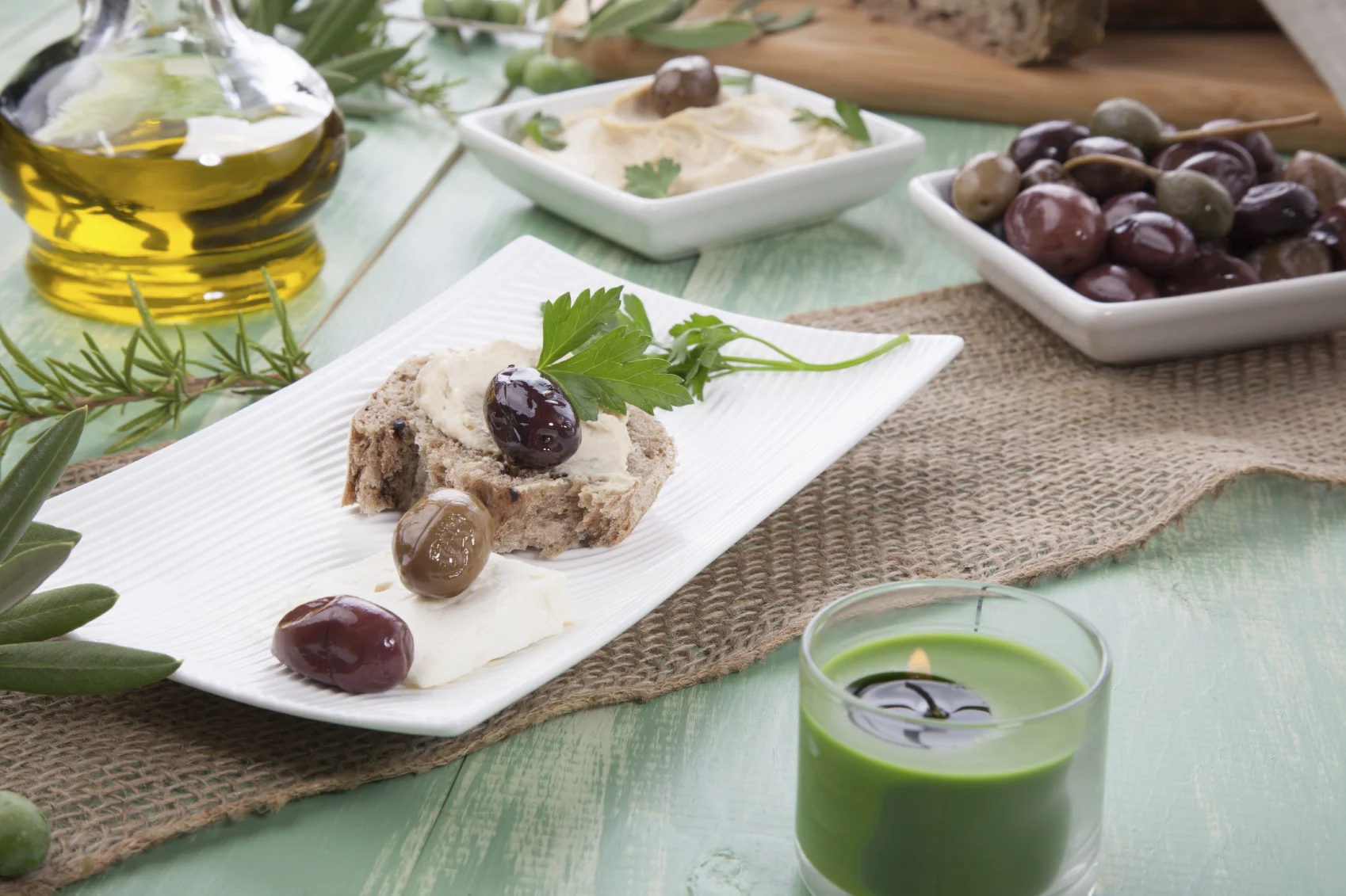 ShoP NOW to MAKE OUR AUTHENTIC GREEK PRODUCTS PART OF YOUR FAMILY DINING EXPERIENCE