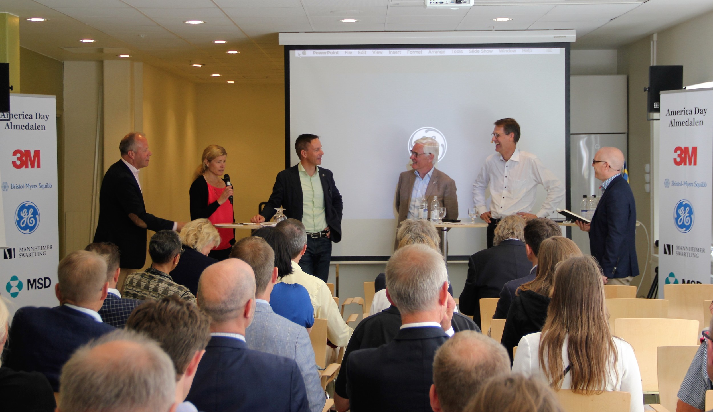 Pictured: Lars Näslund, 3M; Malin Parkler, Pfizer; Jacob Tellgren, MSD; Hans Enocson, GE; Martin Ingvar, Karolinska Institutet; Magnus Aronsson, ESBRI. Amir Hefni, Bristol-Myers Squibb, arrived after this photo was taken.