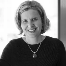 Elizabeth Walentin , CEO at Crimson Clarke.