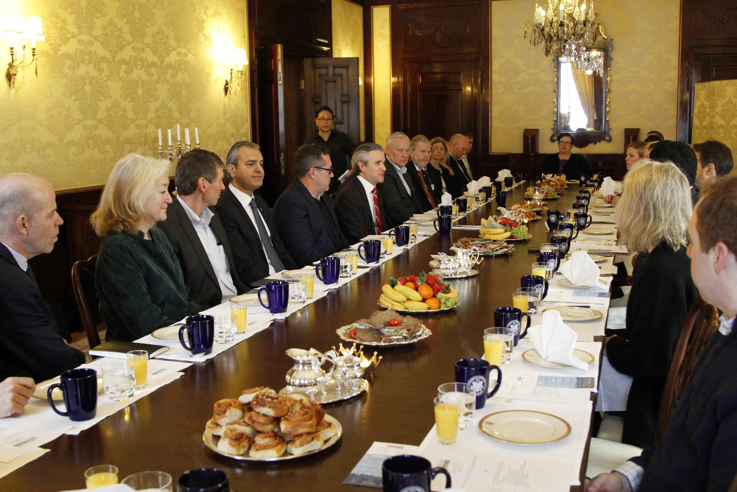 roundtable_briefing.jpg