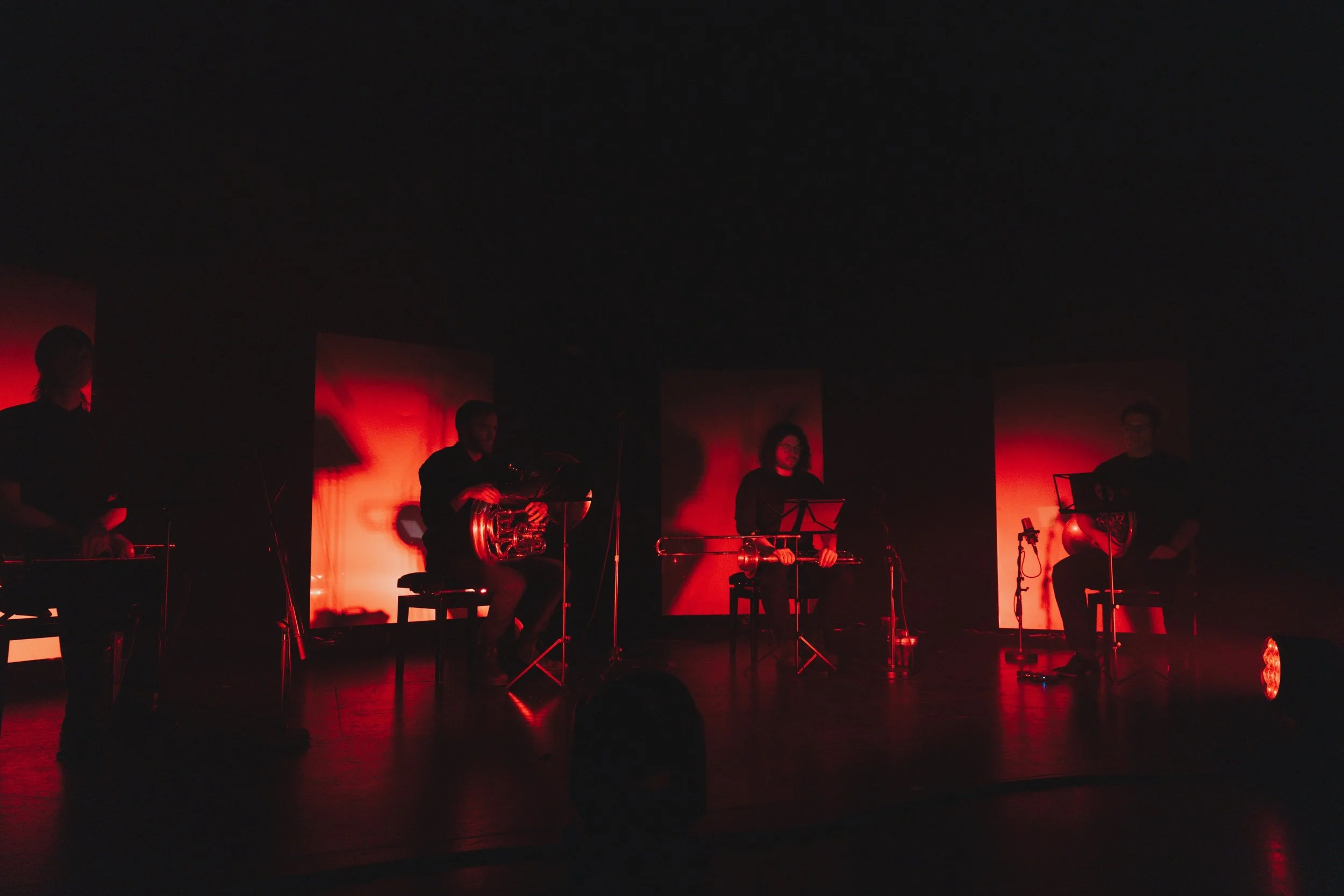 SPOR Festival, Aarhus 2026: Ensemble Apparat perform "Intraloper" (2026) - photos by @helenaquist 

@sporfestival