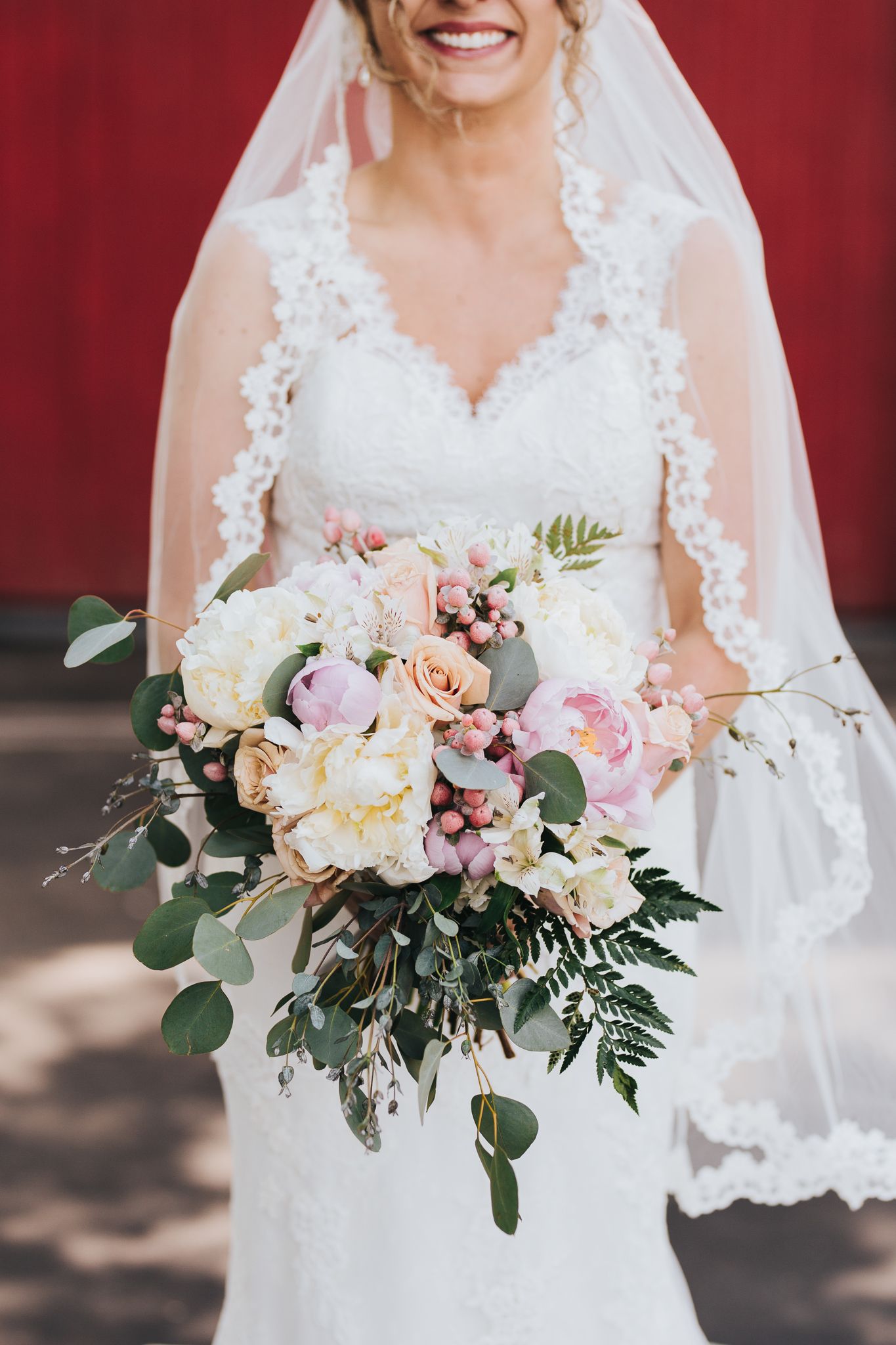 0029 Ariana Jordan Photo - Lexington Ky Wedding Round Barn  9381.jpg