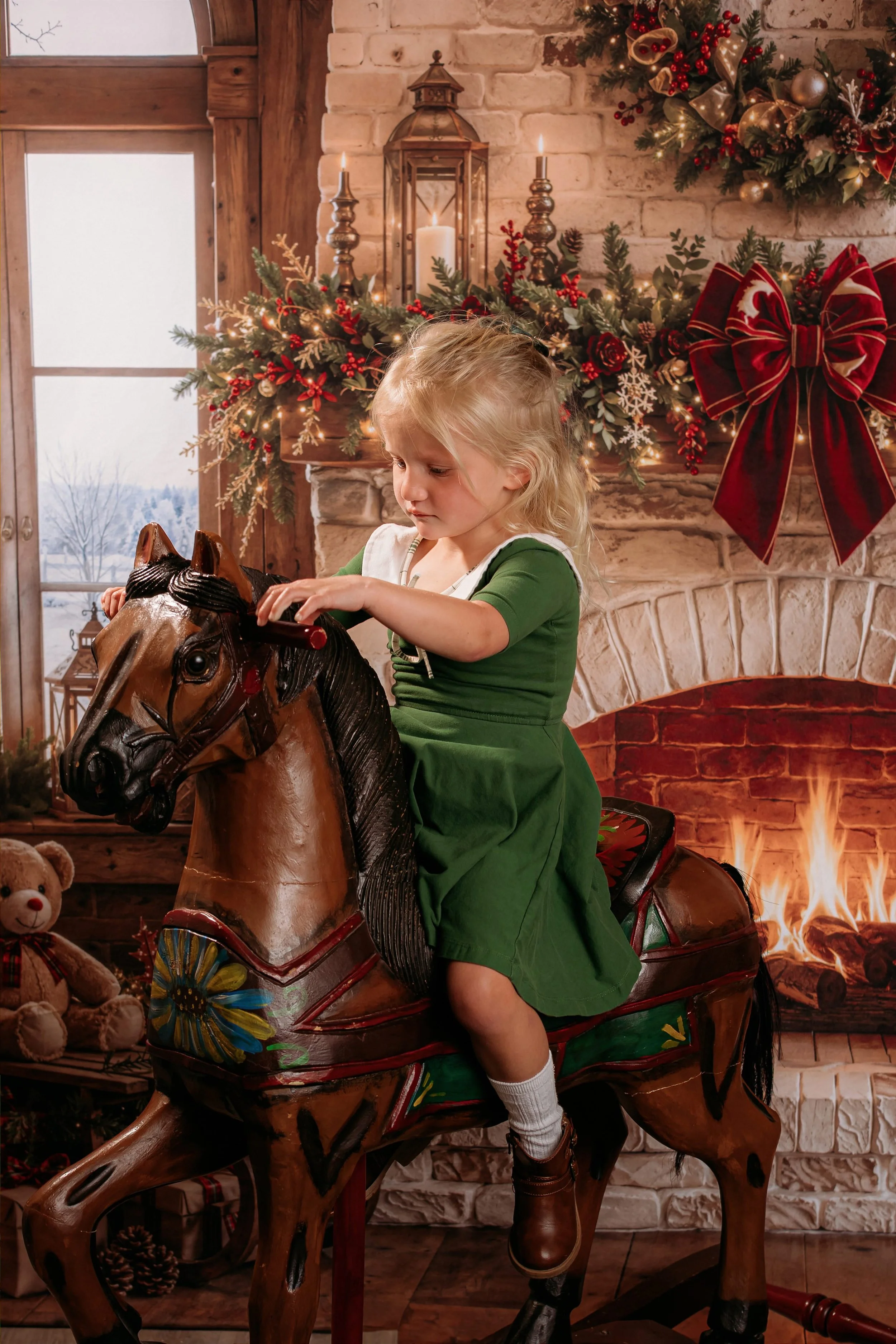 0007 Ariana Jordan Photo - Santa Promo - 8958.jpg