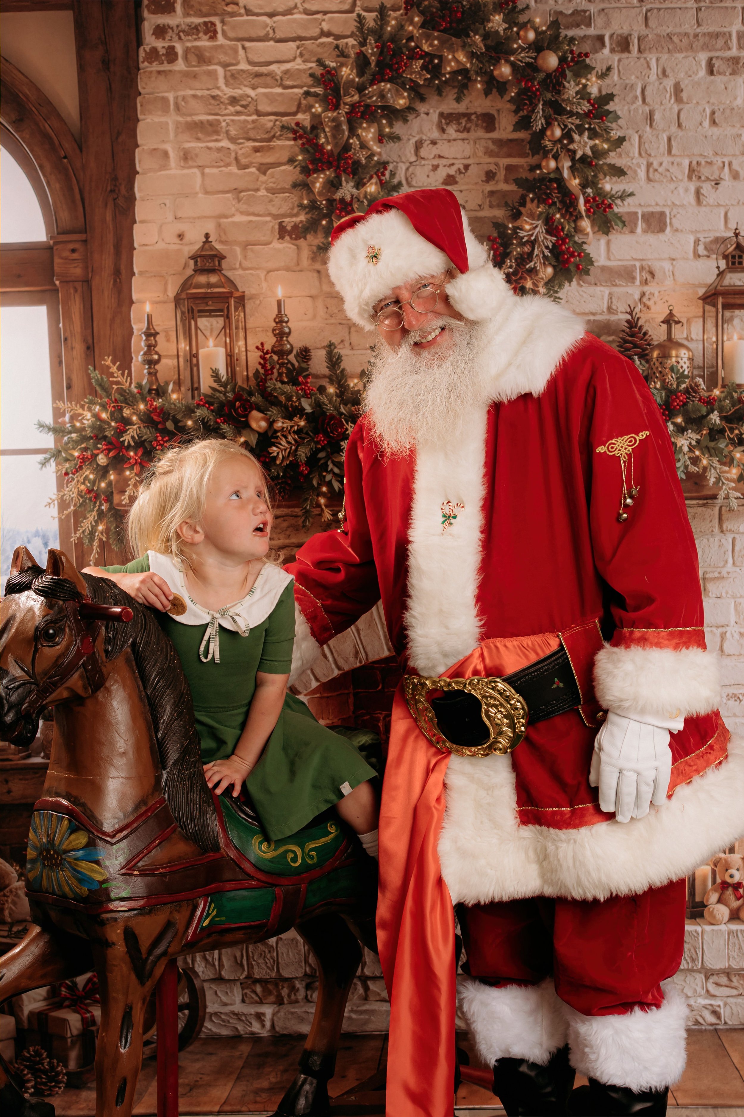 0012 Ariana Jordan Photo - Santa Promo - 9034.jpg