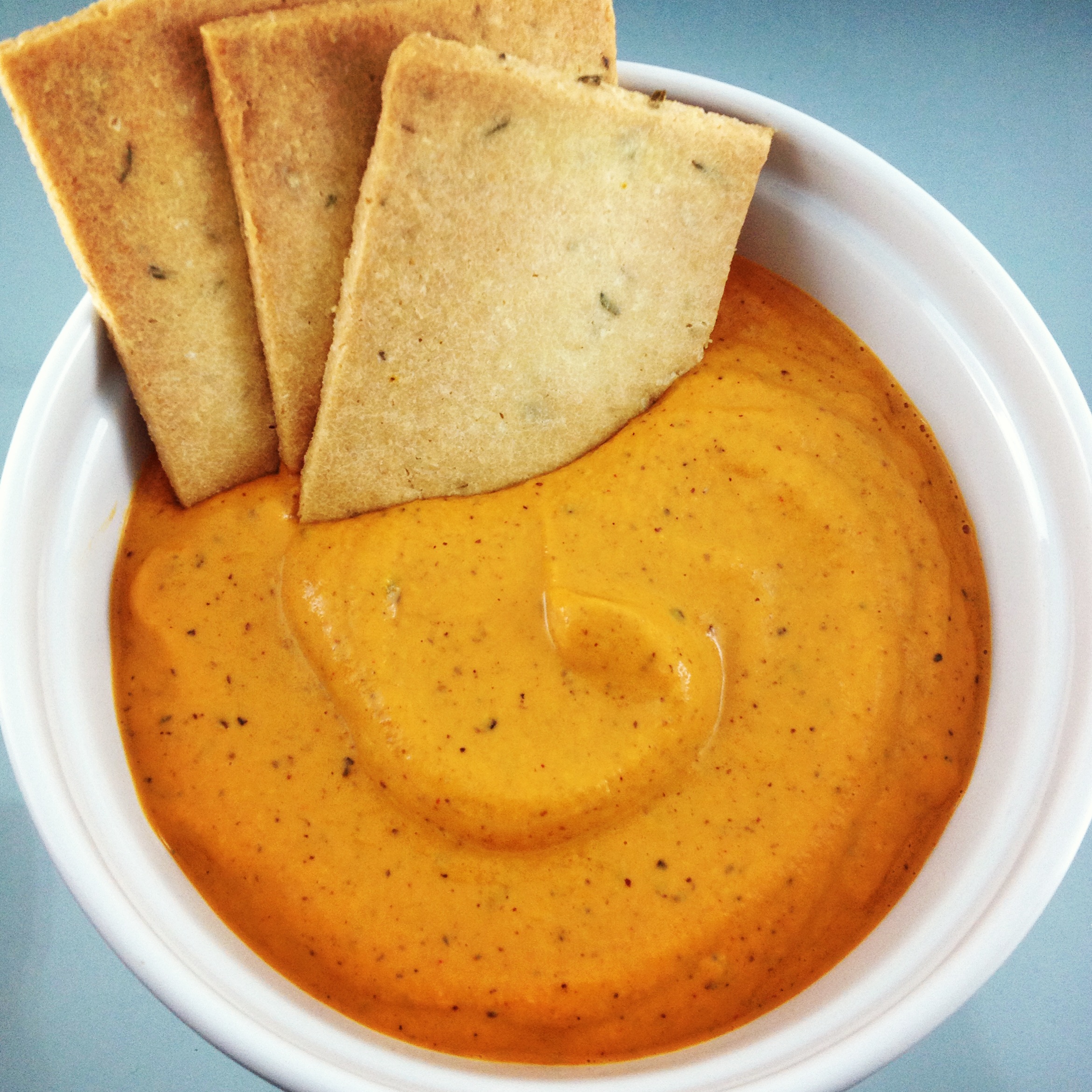 Vegan Cheesy Roasted Pepper Dip