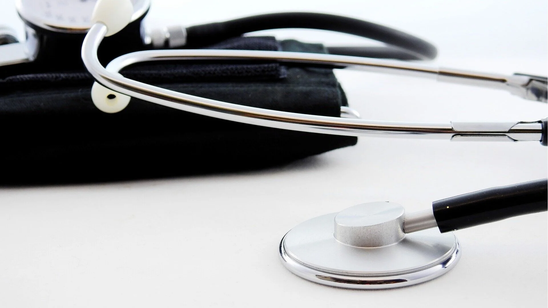 stethoscope-1584223_1920.jpg