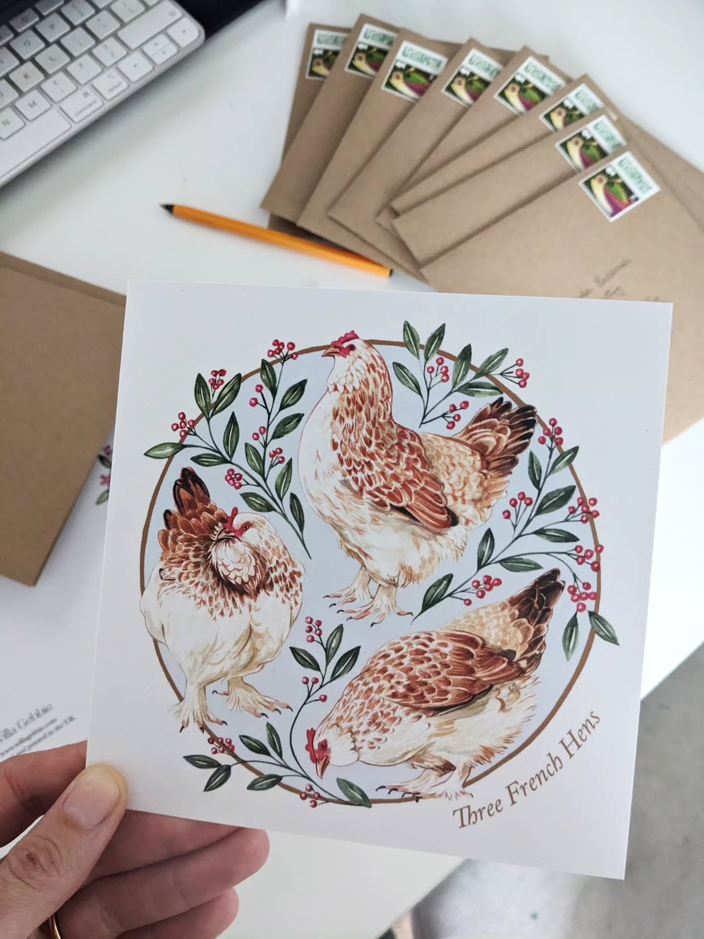 That's the last of my client Christmas cards whirling their way in the post. If you want one next year, then commission me in 2026!! 😜
Thanks to @print.work for the cards 😘