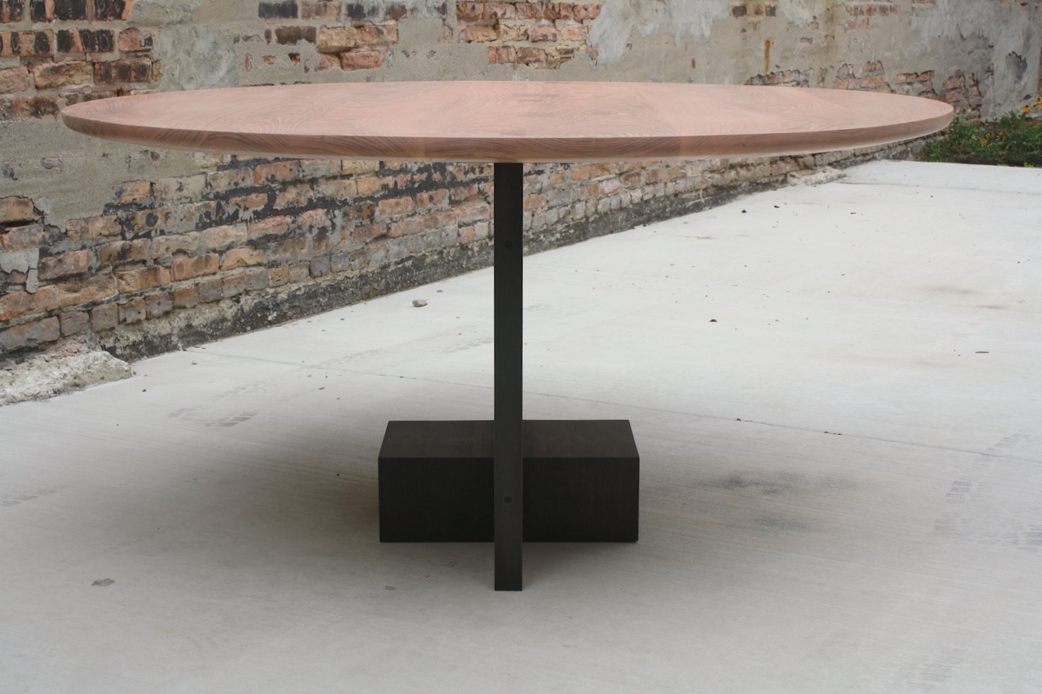 JUPITER - dining table