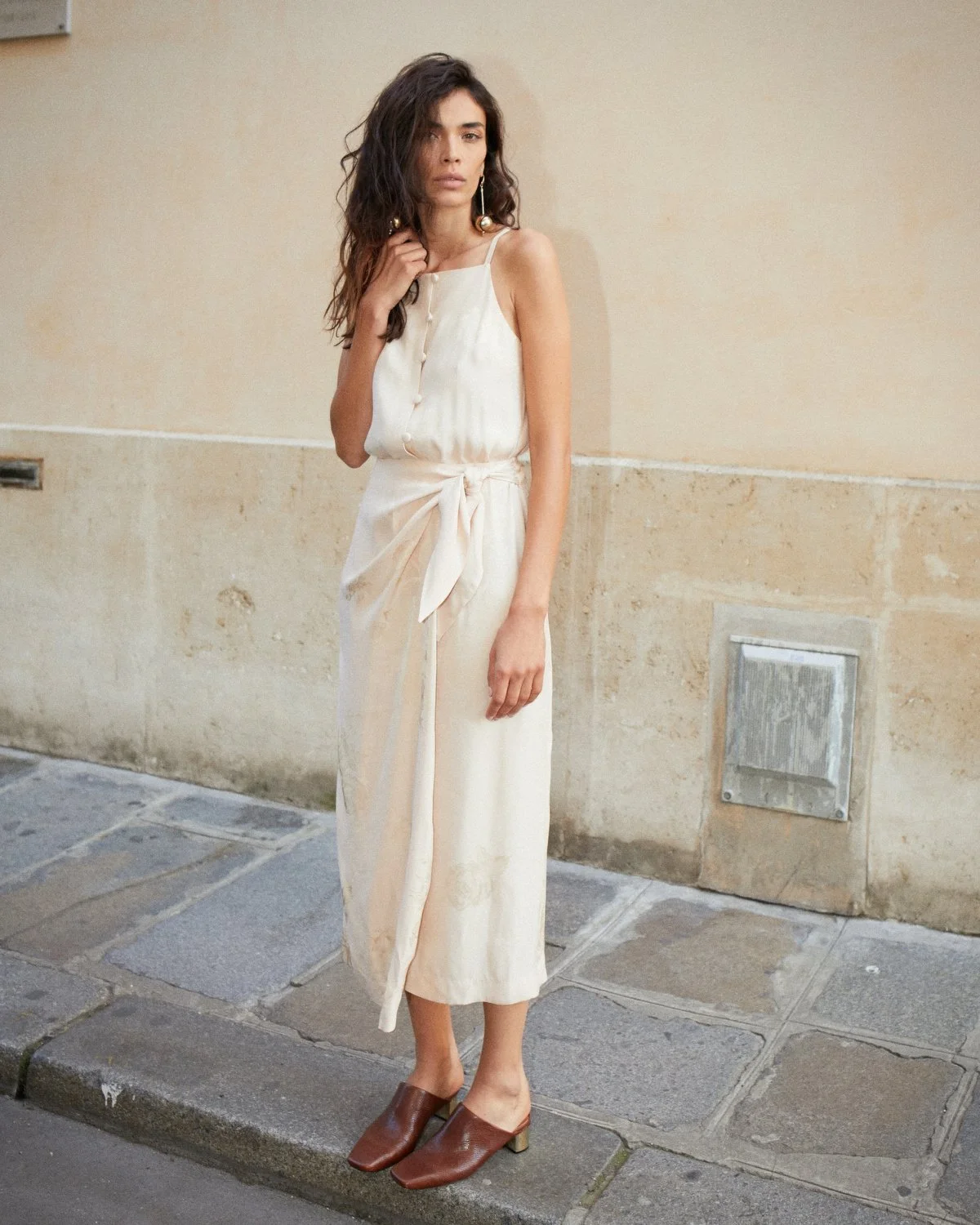 SALEM_CREME_ROSE_front (1).jpg