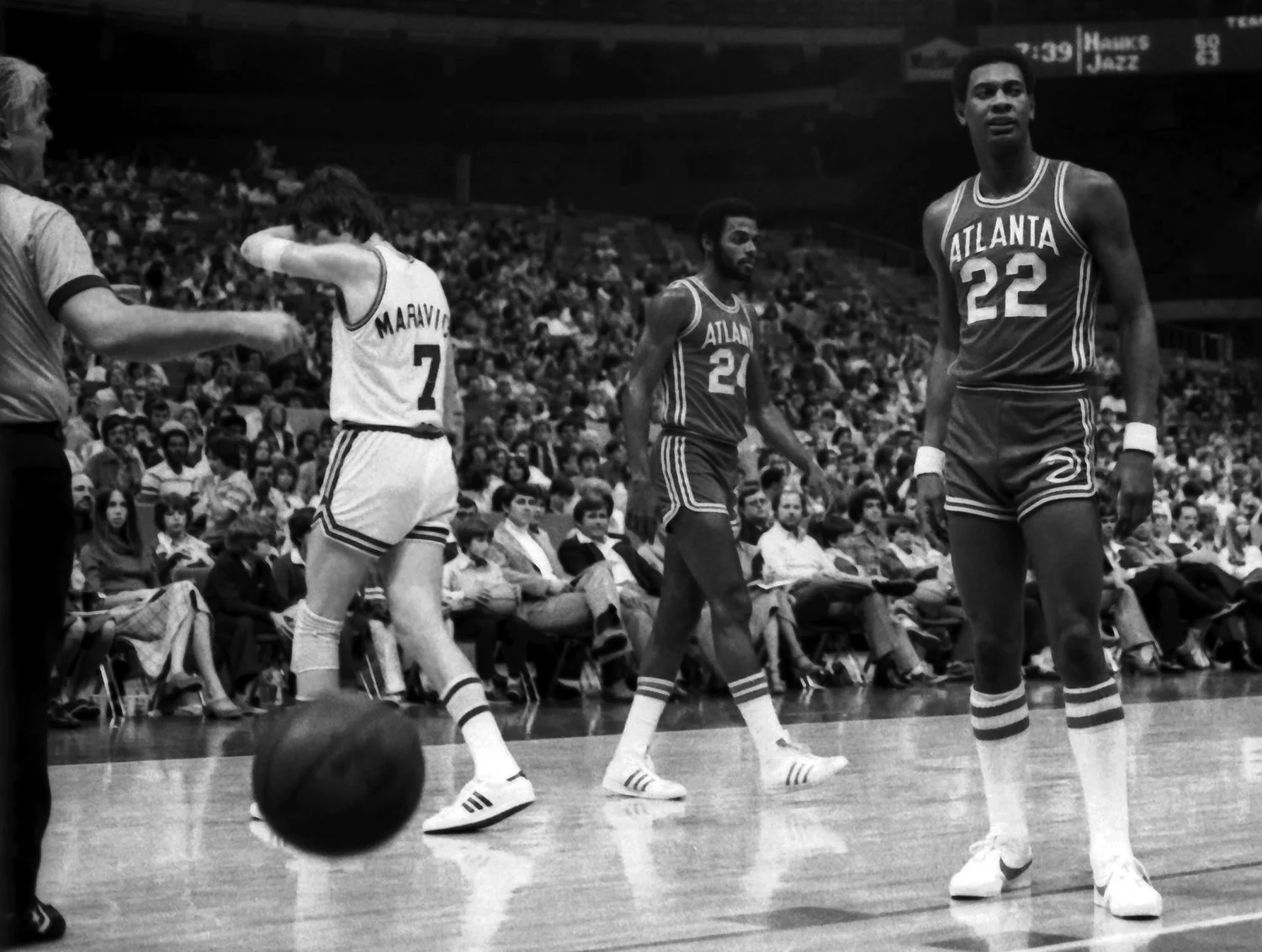 Jazz vs. Hawks 1974.jpg