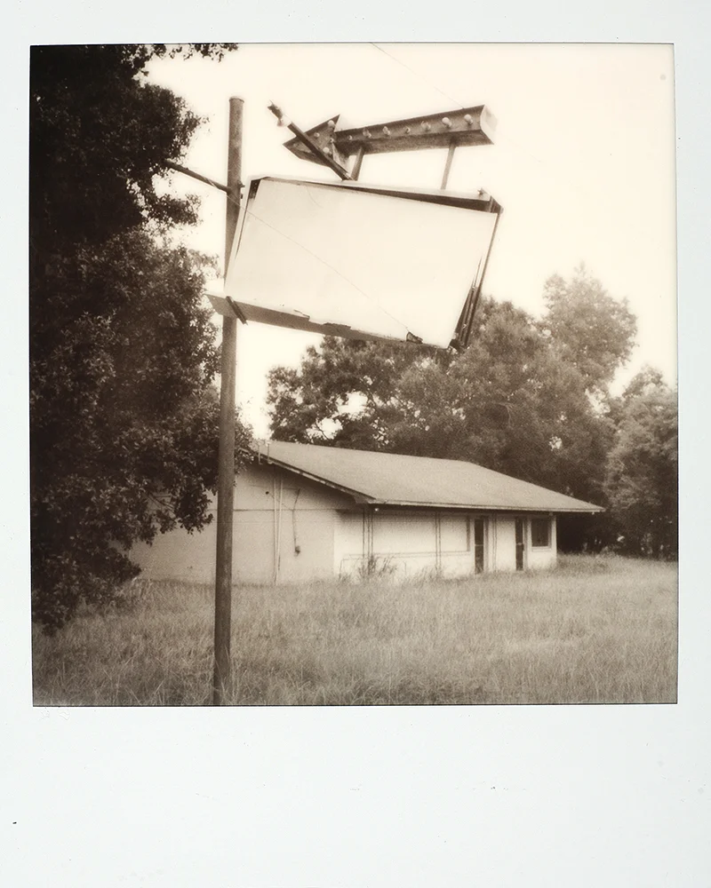 Thom_Bennett_Empty Sign_1.jpg