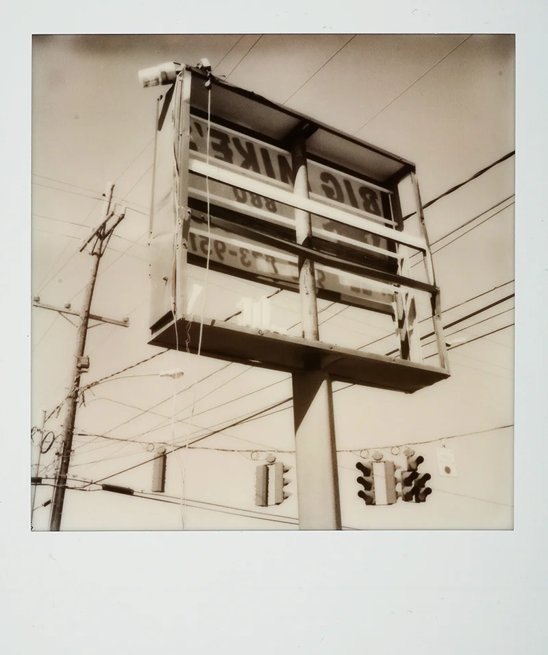 Thom_Bennett_Empty Sign_5.jpg