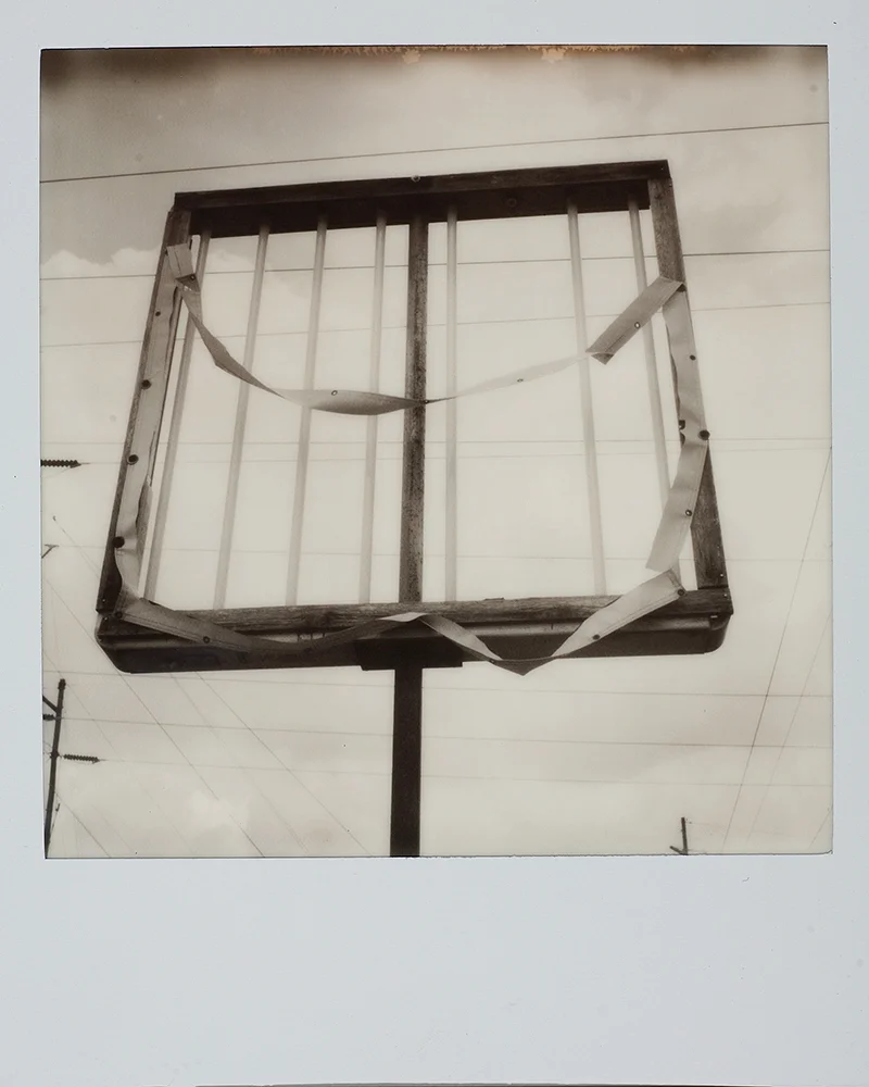Thom_Bennett_Empty Sign_3.jpg