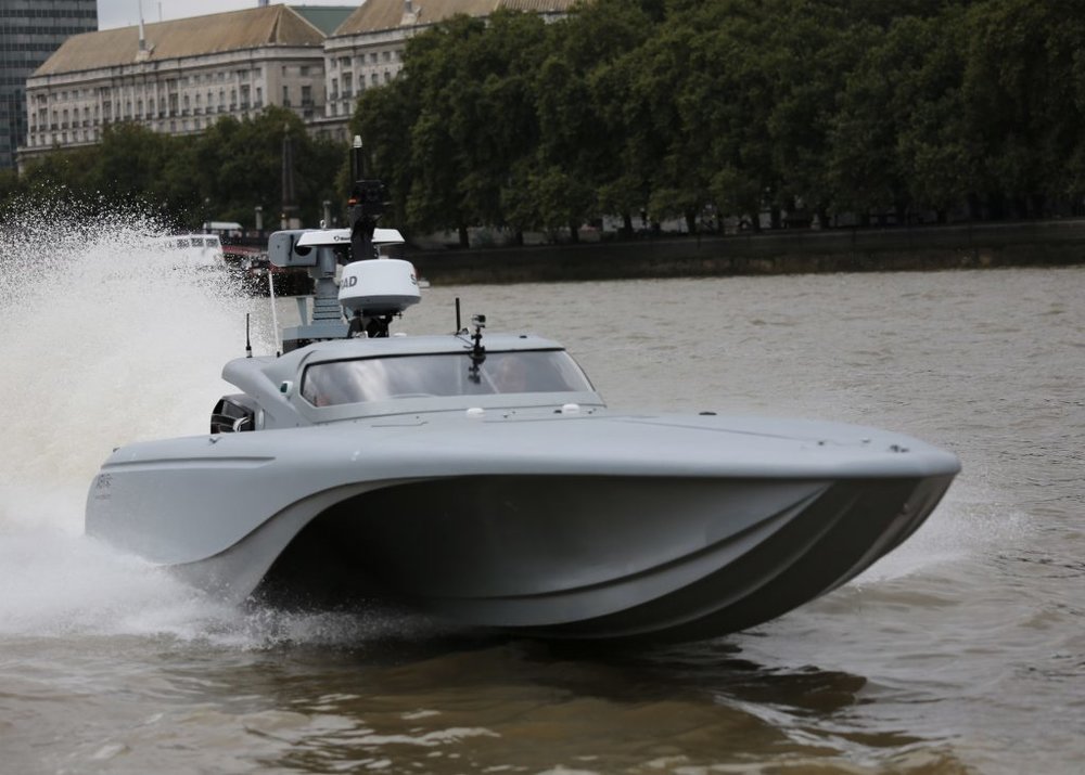 royal-navy-spy-drone-robot-speedboat-mast_dezeen_2364_ss_3-1024x732.jpg
