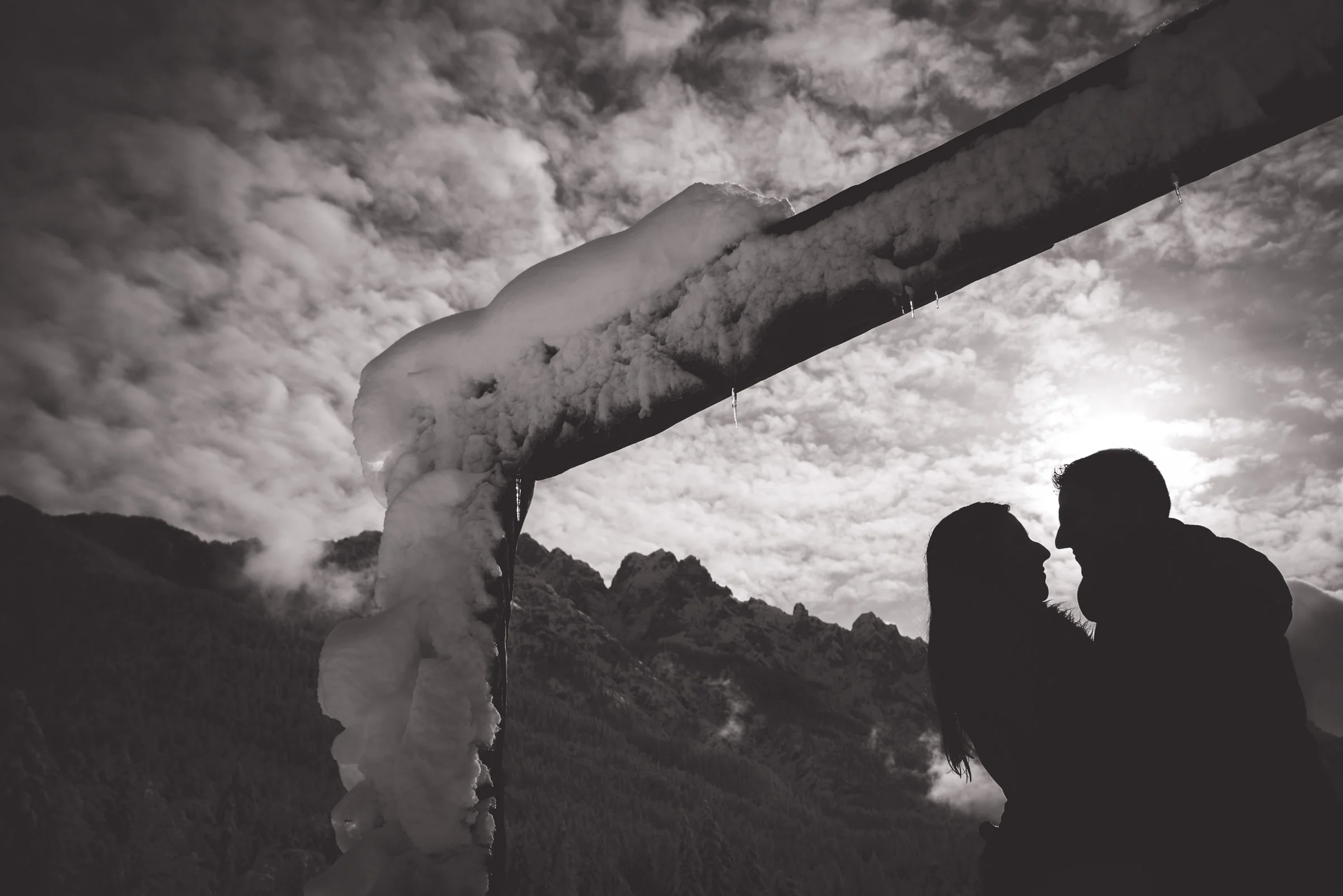 Engagement photoshoot in snowy Kranjska Gora