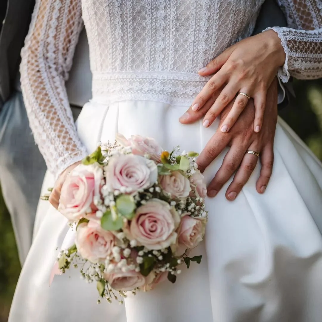 😍 📸 @mulec.weddings
#weddingrings @zlatarna_berisa
.
.
.
#bridedress @vesnasposa
.
.
.
#vjencanje #poroka #realwedding #porocnipar #awesomeweddingphotography #destinationweddingcroatia #croatiawedding #weddingcroatia #momentsmatter #porocnifotograf