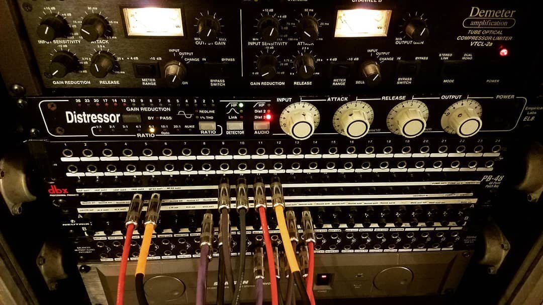 Had fun using some toys to round out tonight's mix. Loving these Neotek strips! 

&quot;.......you know ive kaibashed before, and I will kaibash again&quot;

#exeterrecordings&nbsp;#punk&nbsp;#apogee&nbsp;#universalaudio&nbsp;#neotek&nbsp;#ribbonmic&