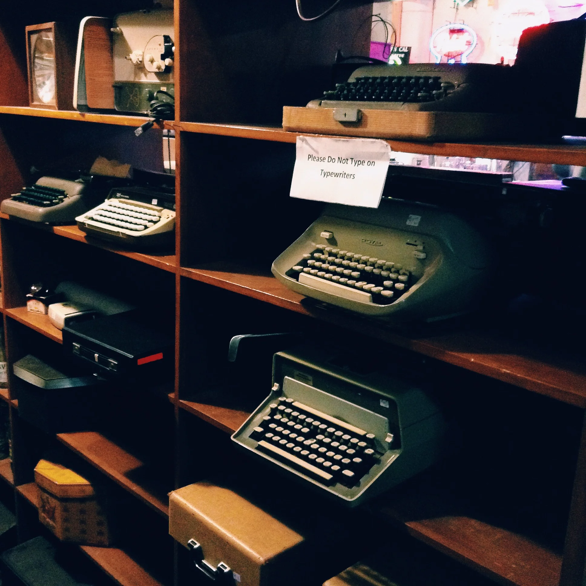 Aren't they beautiful?! If I were to ever collect something, I think it would be typewriters. 