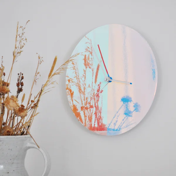 wall-clock-with-plant-2.jpg
