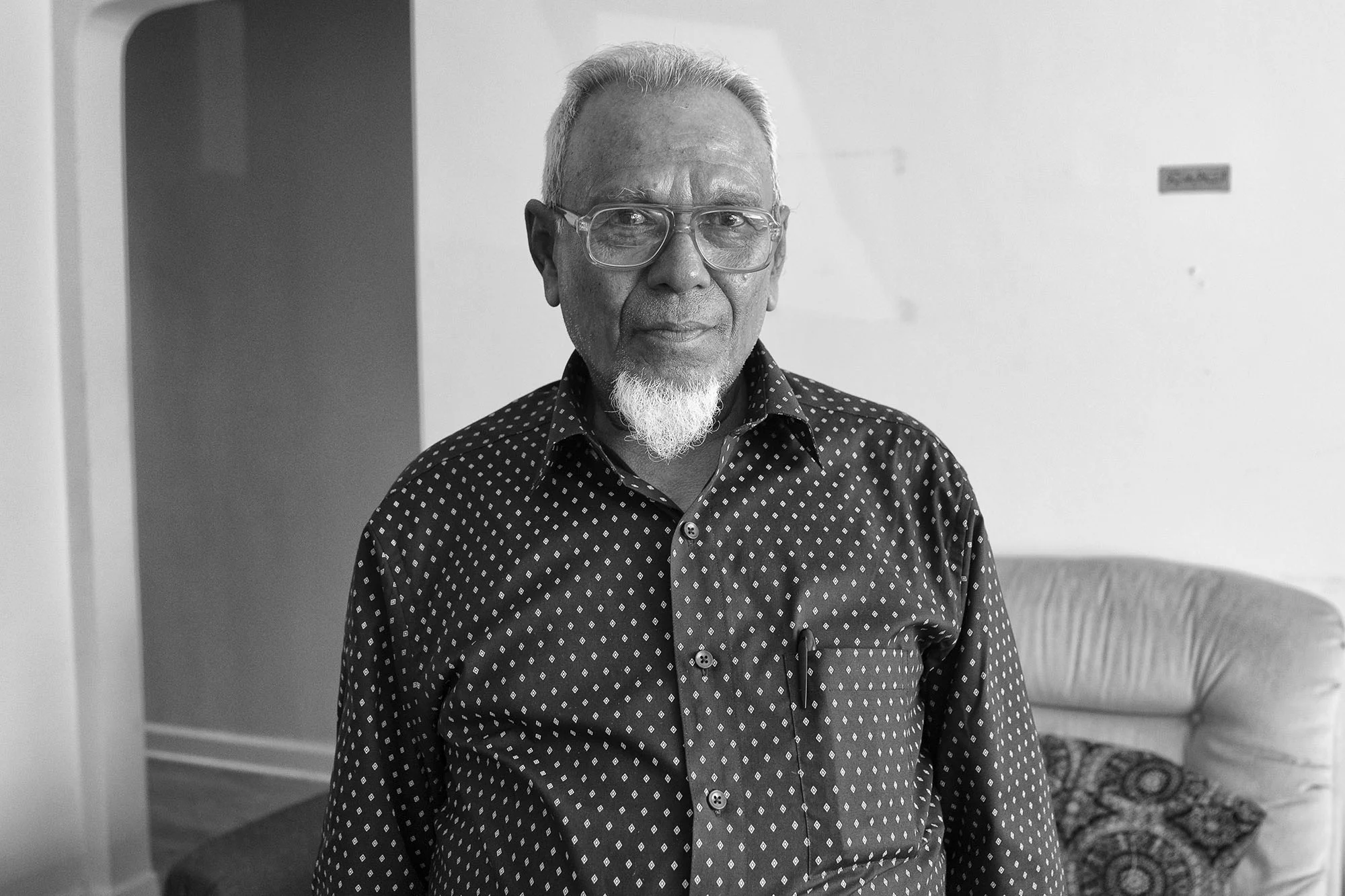 Mohammed, 74 years old, left Myanmar in 1974. Along with approximately 15 other Rohingya, he travelled through the mountains, avoiding ethnic armed groups and the Burmese military. Once they reached Thailand, the group split up. He continued to Malaysia, where, with a few other refugees, he rented an apartment under the radar to avoid being restricted to refugee camps. 