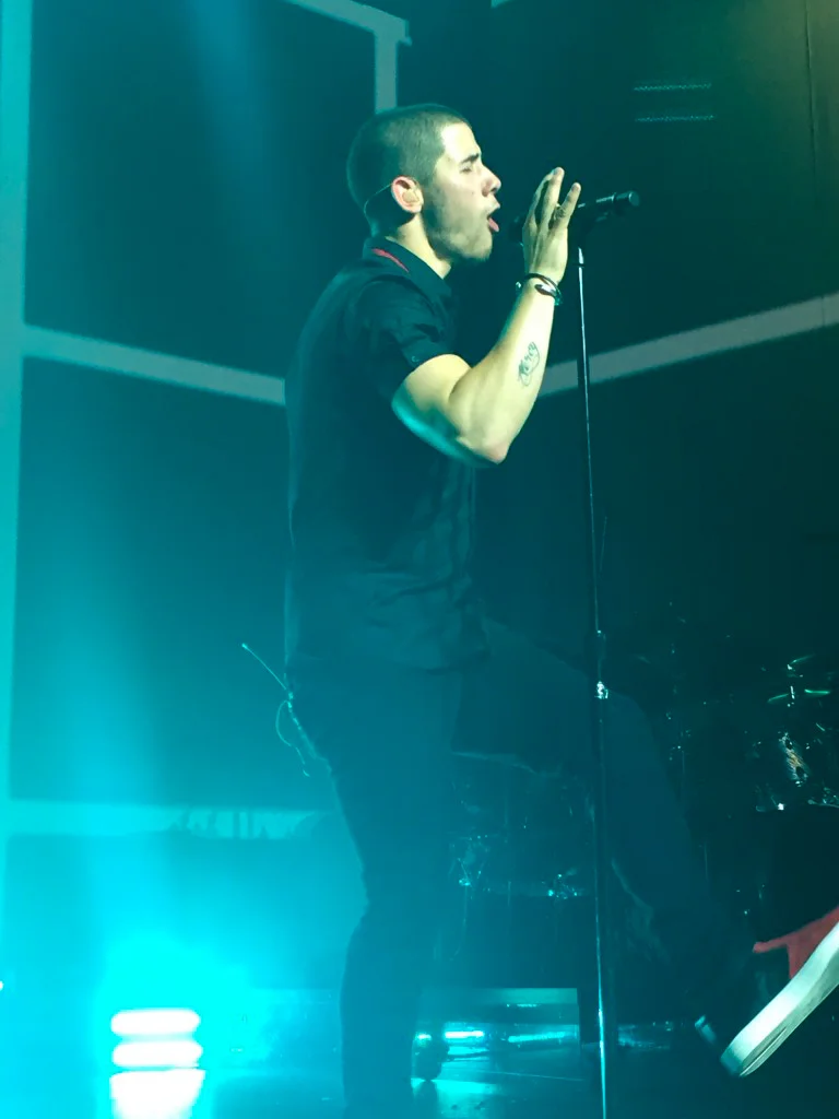 12NICK JONAS-UNKNOWN 33-14.jpg