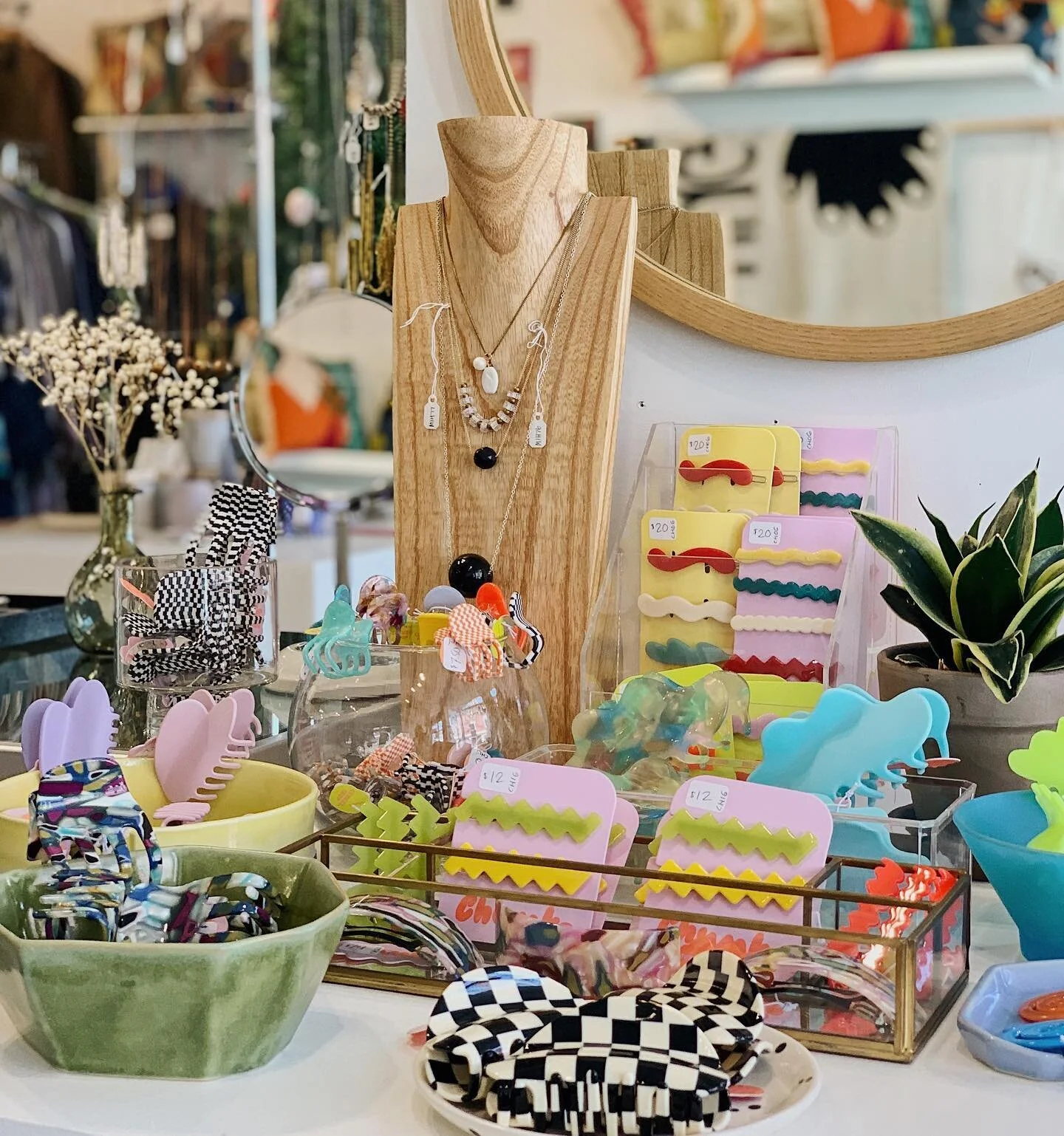 #happyweekend everybody! 
Check out our @chunks.shop restock in store &amp; online! Get em while they here b/c they already goin! 

See you 12-5pm today though Monday! Click in store pick up online &amp; we can make this very social distance friendly