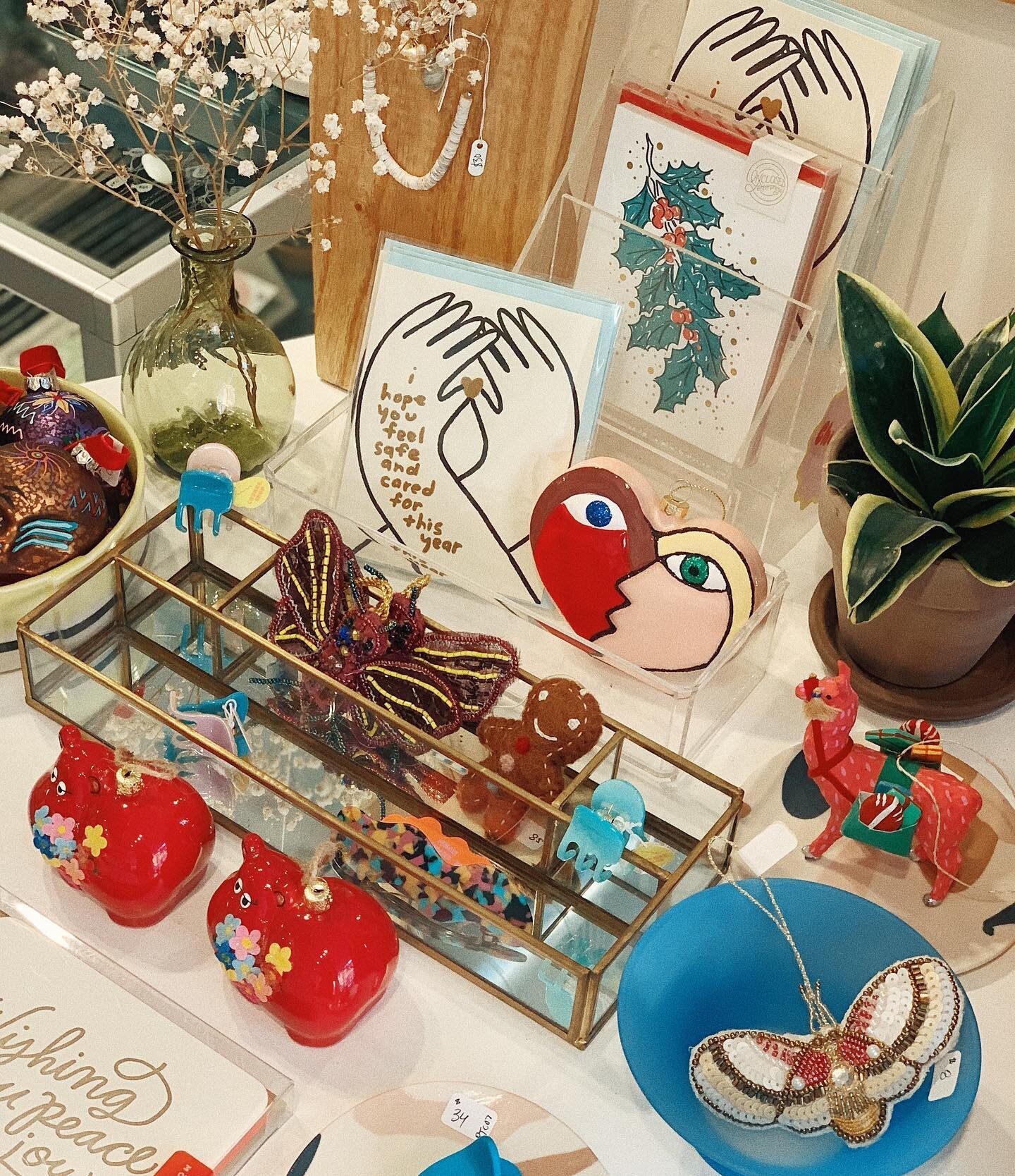 #merrychristmaseve ! 

We&rsquo;ll be open 12-4ish today &amp; always online ! We will be closed on Christmas &amp; New Years Day, but you can swipe to see the rest of this year&rsquo;s hours &amp; 
stop in for your last minute needs! #treatyoself #l