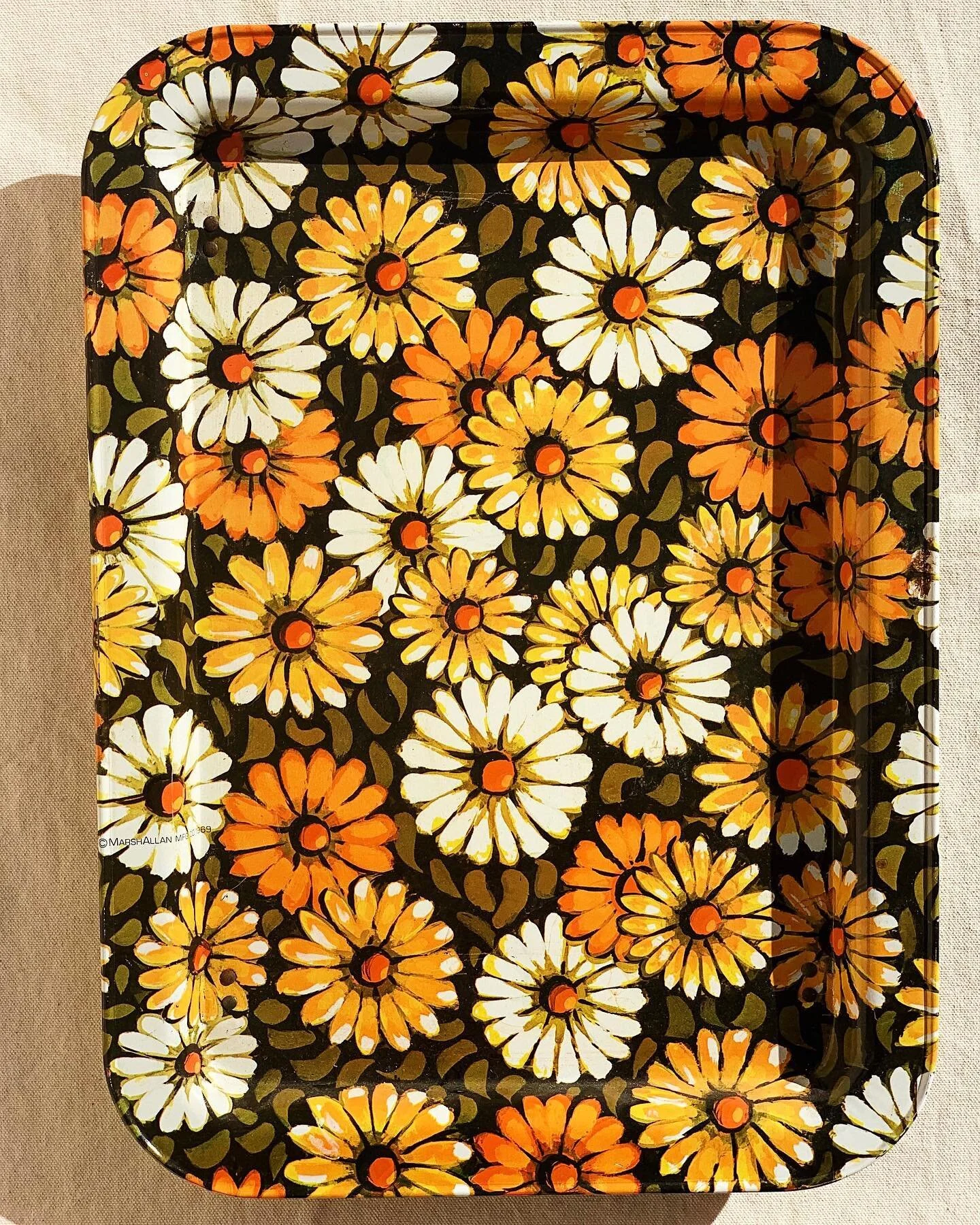 In ViNtAgE nEwS !! ~ 
A few gorgeous finds just hit the shop! &amp; they won&rsquo;t stay long, Come visit 12-5 Thursdays- Mondays! 

Our stories will have pricing &amp; info - so you can DM to buy. You can do curbside pick up or we ship priority ; +