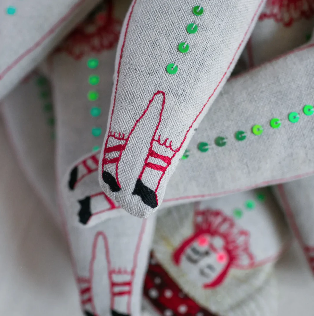 Skippy Cotton Baby Mushroom foot details.png