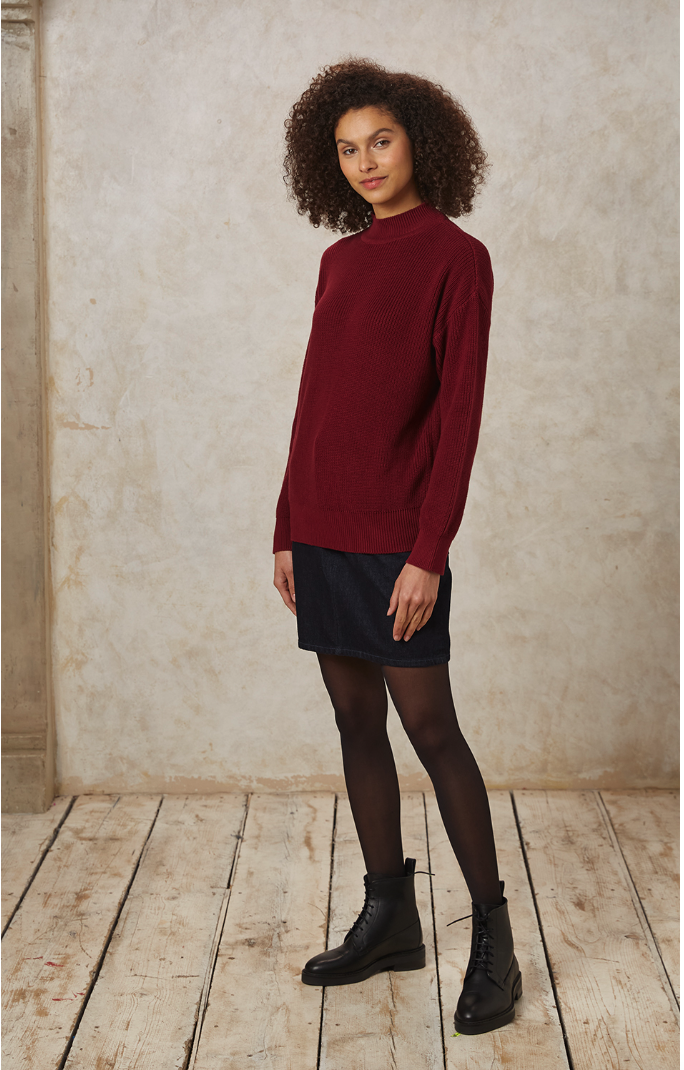 cody jumper burgundy 3.png